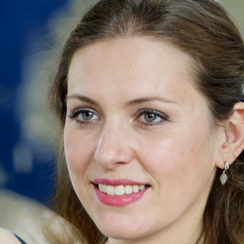 Esperanza Villanueva, Directora de Estrategia Financiera